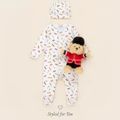 Aurora Gifts*Guardsman Bear Soft Toy (22cm)