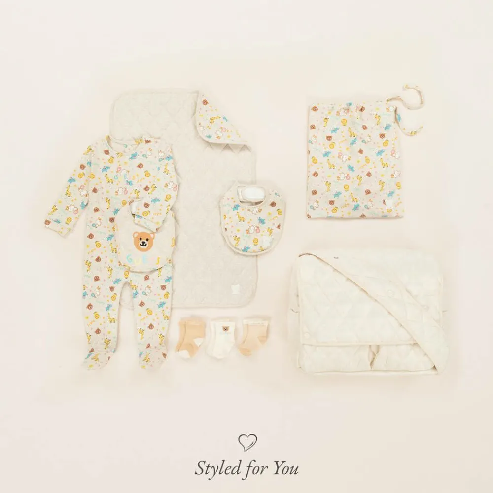 Guess Gifts*Ivory Quilted Changing Bag (36cm)