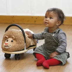 Wheely Bug Gifts*Lion Plush Ride-On Toy (39cm)