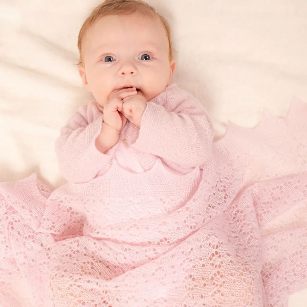 G.H.Hurt amp; Son Gifts*Pink Cashmere Shawl (122cm)