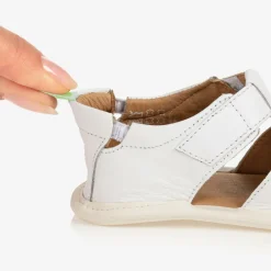 Tip Toey Joey Sandals|Sandals*White Leather Velcro Sandals